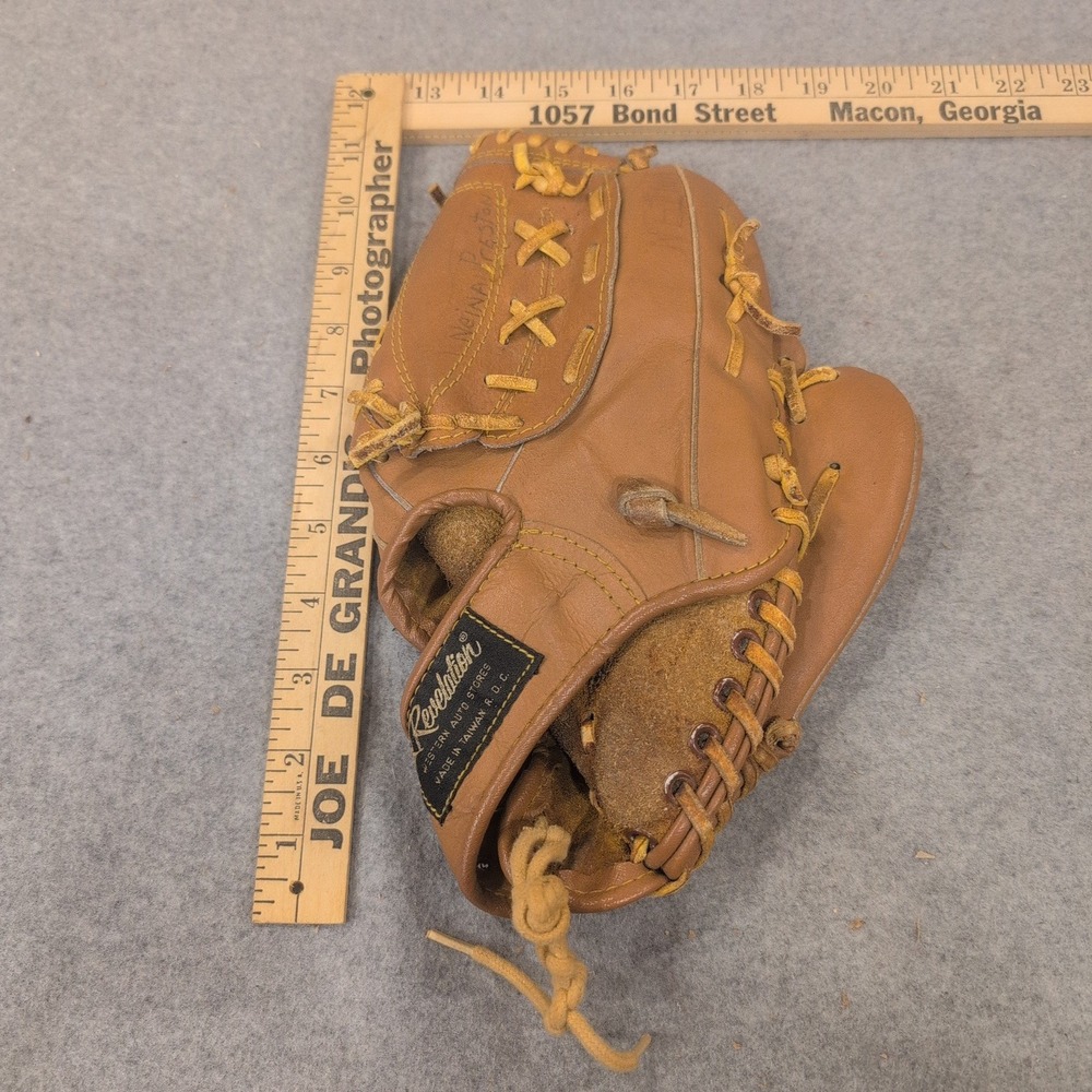 Vintage‎ Revelation Western Auto Stores Baseball Glove Cowhide 36-1234-8 Brown - Picture 6 of 6